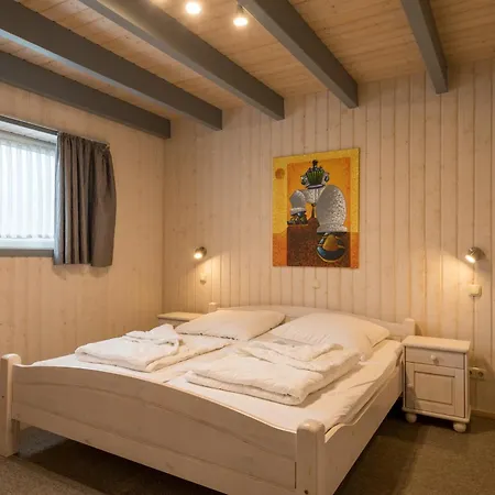 Schwan 291 Prázdninový dům